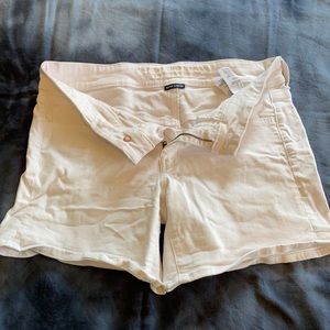 White super stretch jean shorts
